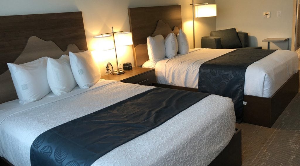 Two Extra Long Full Beds Kodiak Compass Suites