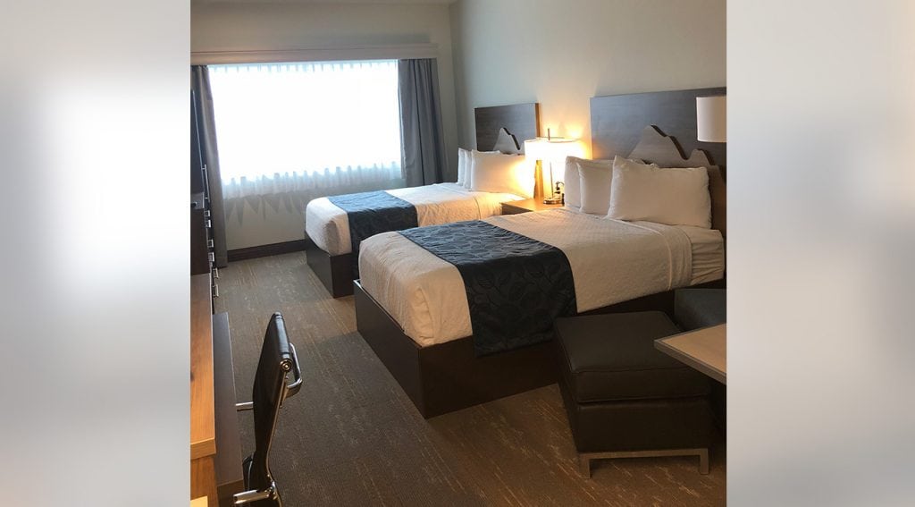 Two Extra Long Full Beds Kodiak Compass Suites