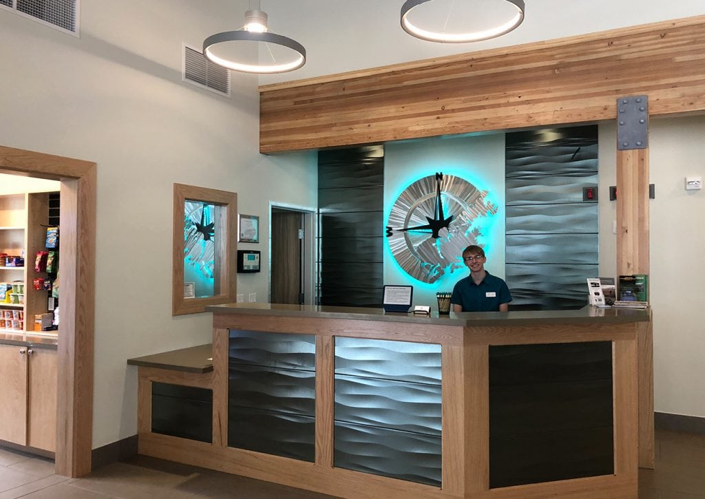 Photo Gallery Kodiak Compass Suites